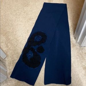 Simply Vera Wang Scarf